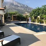 Casa Santos Kyrenia וילה *