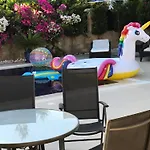 וילה Casa Santos Kyrenia *
