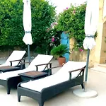 Casa Santos Kyrenia *
