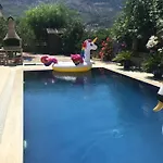 Casa Santos Kyrenia * קיירניה