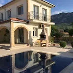 Casa Santos Kyrenia וילה *