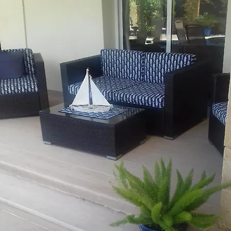 Casa Santos Kyrenia Вилла *