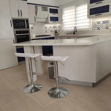 Casa Santos Kyrenia *