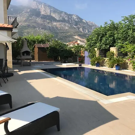 Casa Santos Kyrenia Вилла *