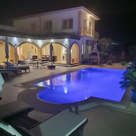 别墅 Casa Santos Kyrenia *