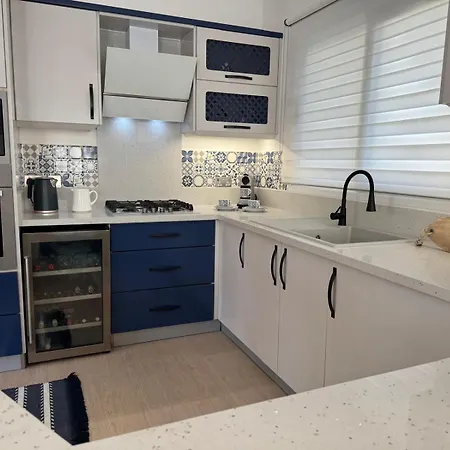 Casa Santos Kyrenia * Кирения