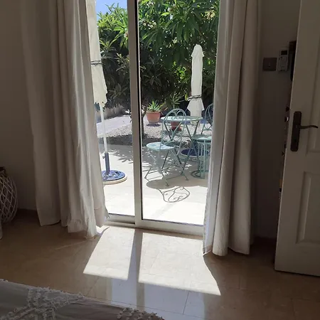 Casa Santos Kyrenia Вилла Кирения
