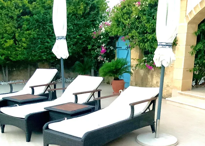 Casa Santos Kyrenia *